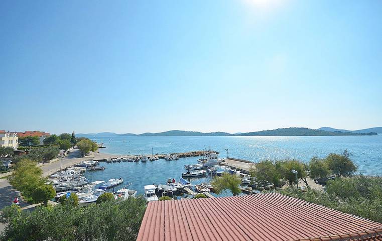 Ganzes Studio, Apartments Nada SeaView in Srima, Šibenik-Knin