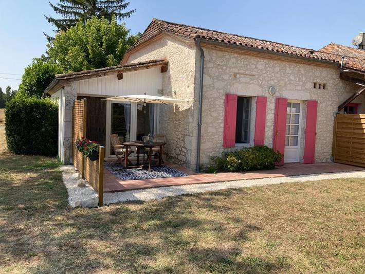 Appartement de vacances pour 2 personnes, avec jardin ainsi que piscine et vue
