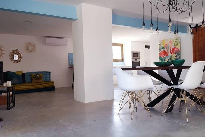 Chalet para 8 personas, con piscina y terraza en Cataluña - 2