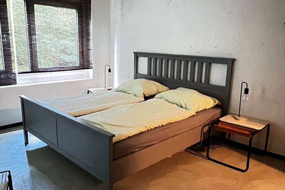 Ganze Wohnung, Carotel Industrial Style trifft Waldesruhe\ngern mit Hund in Laußnitz, Oberlausitz-Niederschlesien