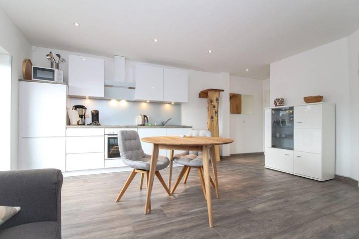 Ferienwohnung für 2 Personen, mit Balkon in Krummhörn - 2