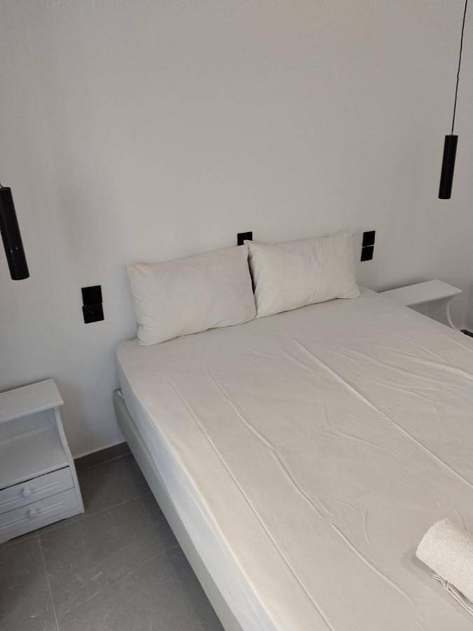 Gîte pour 2 personnes, avec Balcon et Terrasse ainsi que Jardin et Vue dans Soúgia - 2