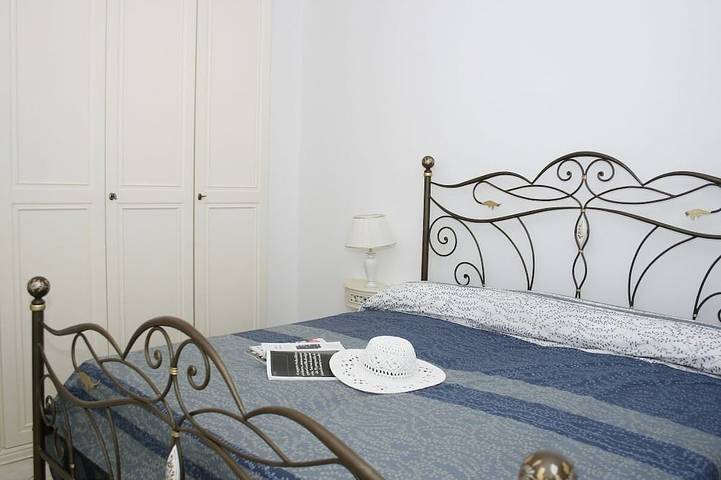 Villa avec grand terrasse, grill. Salon avec cheminée. Repos/ nature.Wifi gratis in Ostuni, Salento