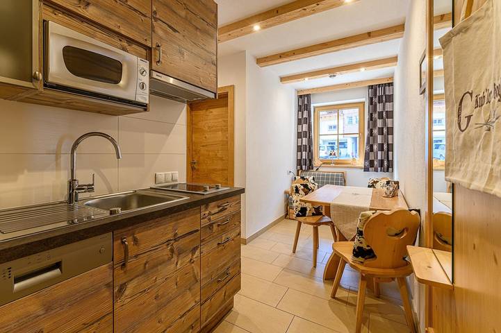 Hütte für 3 Personen, mit Garten, kinderfreundlich im Ski-Optimal Hochzillertal - 4