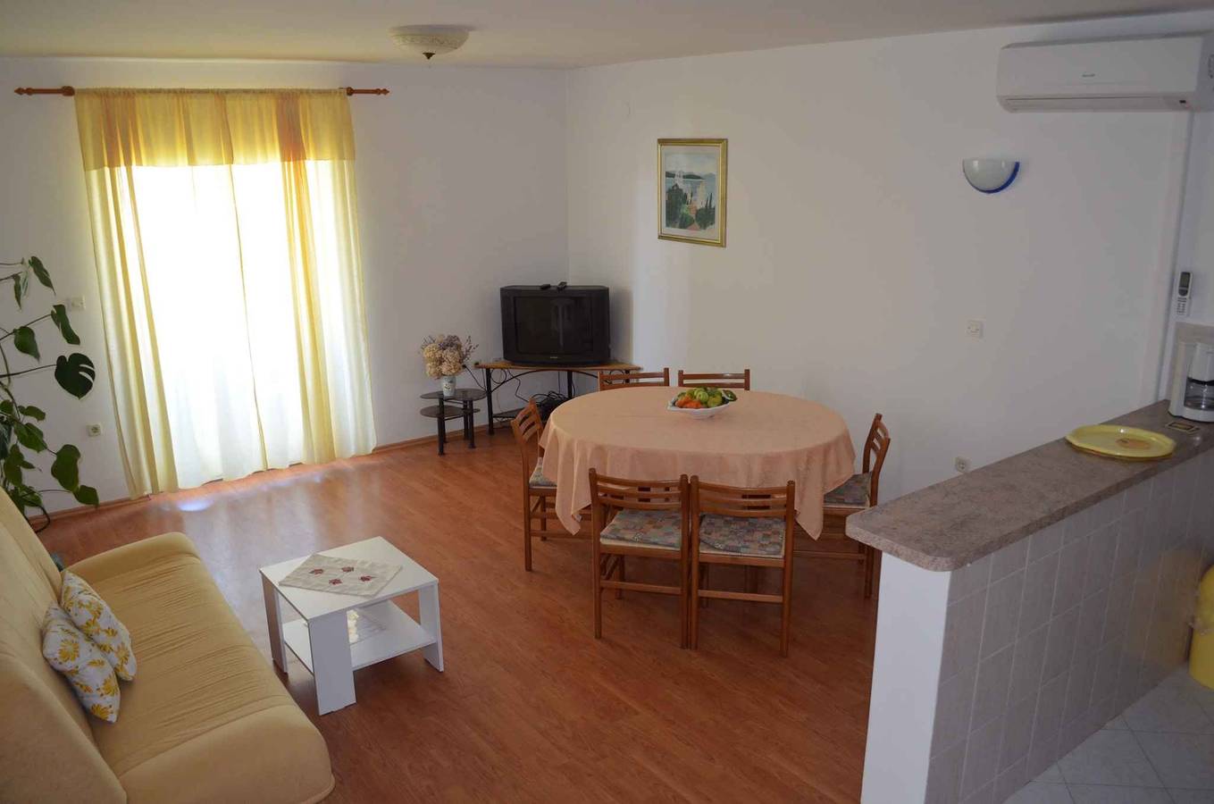 Geheel vakantieappartement, Vakantieappartement met internettoegang in Palit, Rab