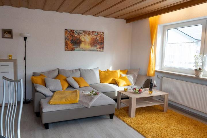 Appartement de vacances pour 6 personnes, avec Balcon et Terrasse ainsi que Jardin et Vue à Dingolfing