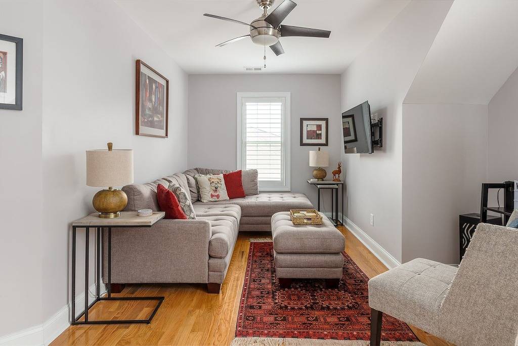 2 bed/2 bath with Lr, Dr, Kitchen, Laundry & Deck. Parties are not allowed. in High Point, Guilford County