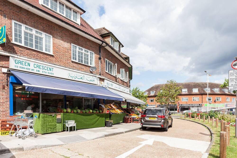 Holiday Rental for 6 People in Kingston upon Thames, London