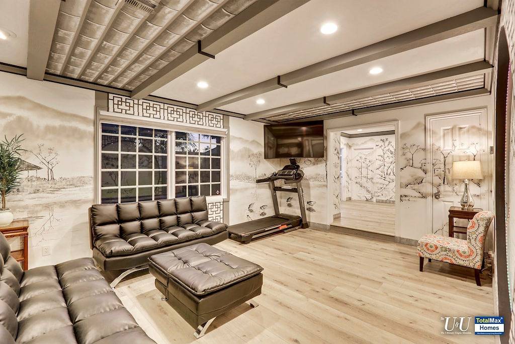 Uu Newly Well-Lit 8Bd/8Ba Villa Near Vegas Strip-3.5mi in Spring Valley (NV), Red Rock Canyon