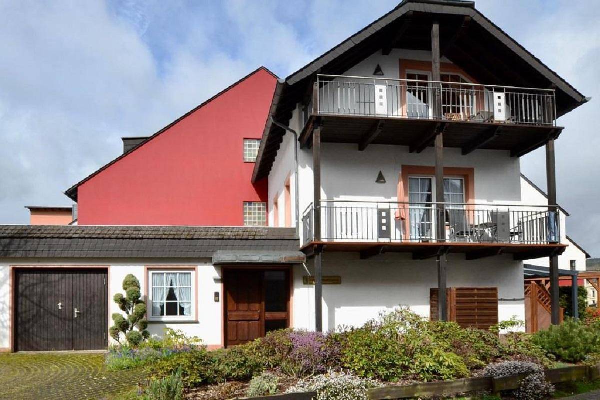 Ganze Ferienwohnung, Appartement Mosel 1 in Schweich, Moseleifel