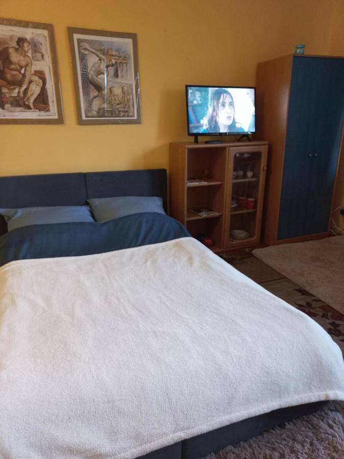 Apartament wakacyjny dla 2 osób, z balkon i widok oraz ogród w Ciechocinek