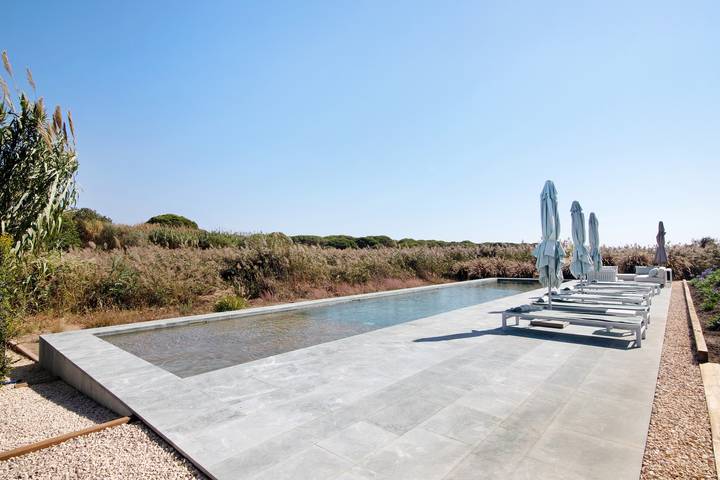 Villa 'Espuma Do Tempo' with Private Pool in Quarteira, Faro District