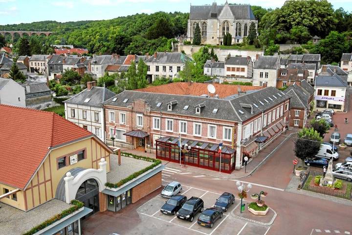 Hôtel pour 3 personnes, avec Terrasse à Poix-de-Picardie