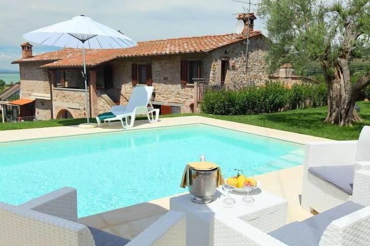 Holiday home for 7 people, with pool and garden, with pets - 1