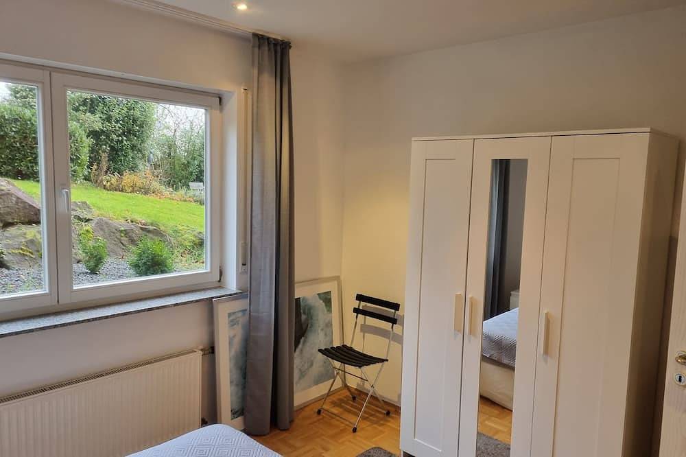 Entire apartment, Ferienwohnung Cambender - Toller Ausblick und Erholung pur in Wachtberg, Rhein-Sieg-Kreis