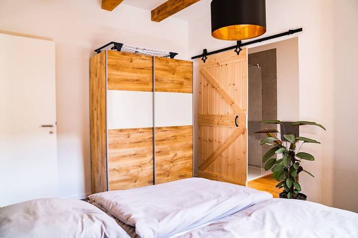 Ganze Wohnung, Neu Renovierte Ferienwohnung / Ferienhaus Kleine Auszeit in Sonnenbühl, Albsteig Etappe 11