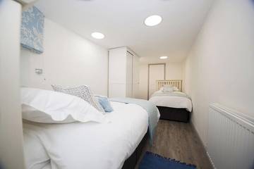 Log Cabin for 4 People in Padstow, Cornwall, Photo 2