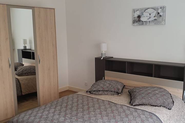 Ganze Wohnung, Schöne 3 Stücke in Luxusresidenz 50 Meter vom Meer entfernt in Menton, Mittelmeerküste (Frankreich)