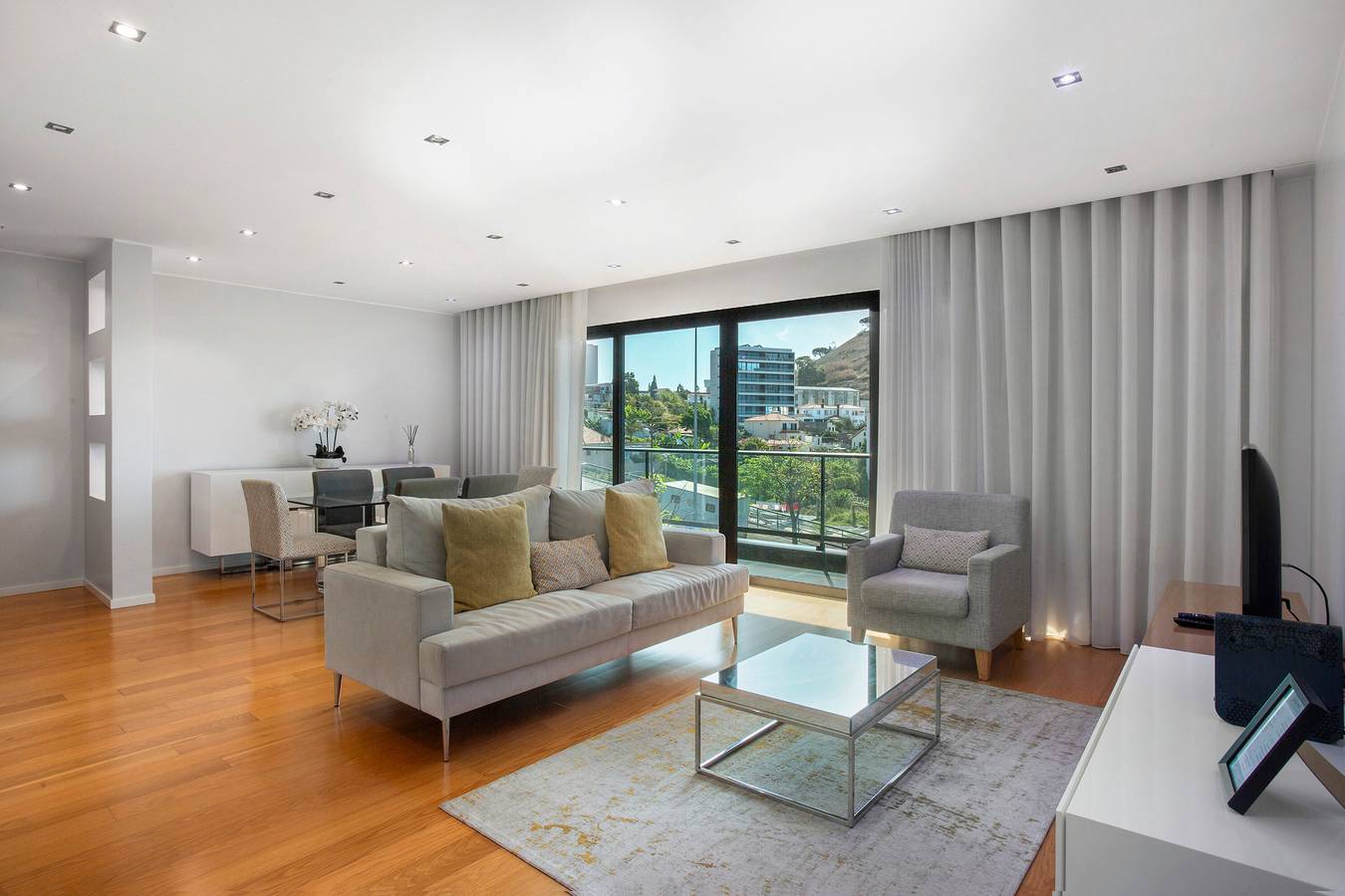 Ganze Wohnung, Leonor Apartment mit Meerblick in São Martinho, Madeira