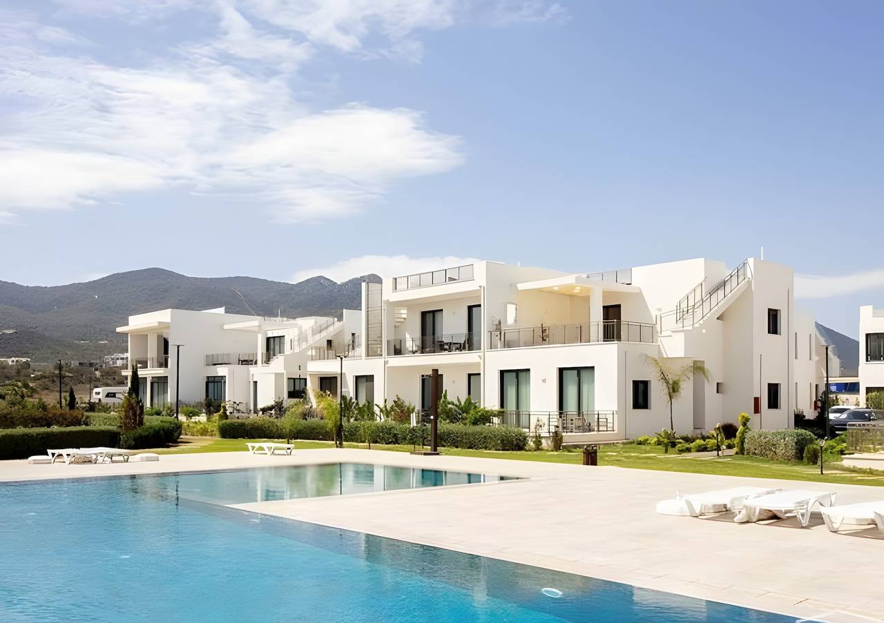 Apartamento entero, Apartamento con jardín junto al mar para 3 personas, wifi, aire acondicionado y piscina in República Turca del Norte de Chipre