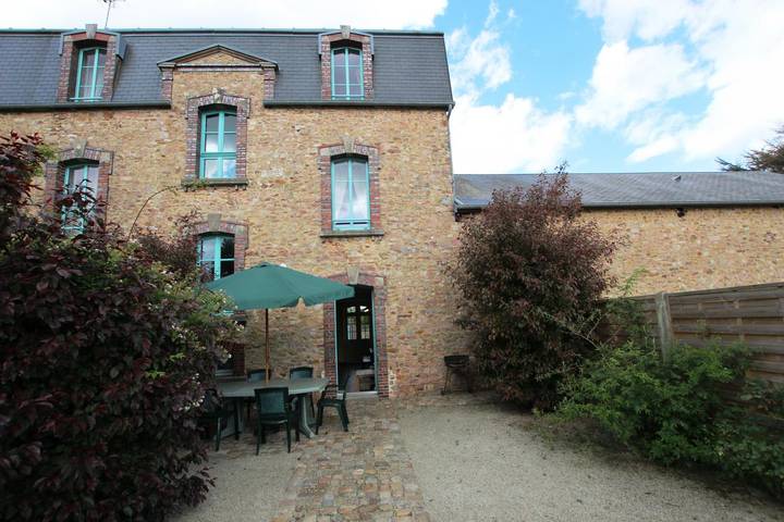 Gîte pour 4 personnes, avec jardin et terrasse, animaux acceptés