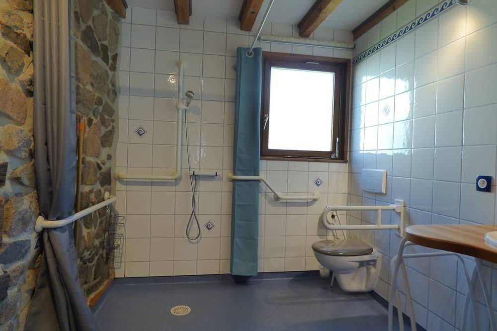Chalet for family vacations and nature lovers. Pets welcome. in Dolleren, Parque natural regional de los Ballons des Vosges