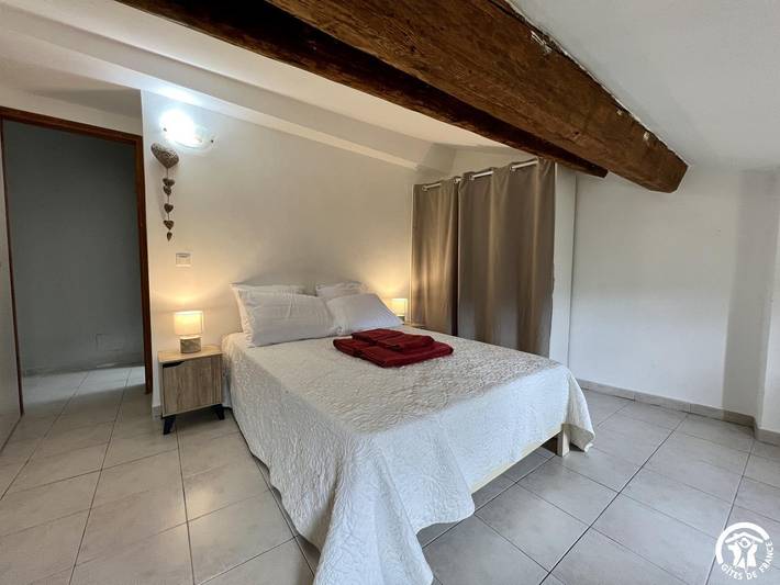 Gîte pour 4 personnes, avec terrasse à Quintillan - 4