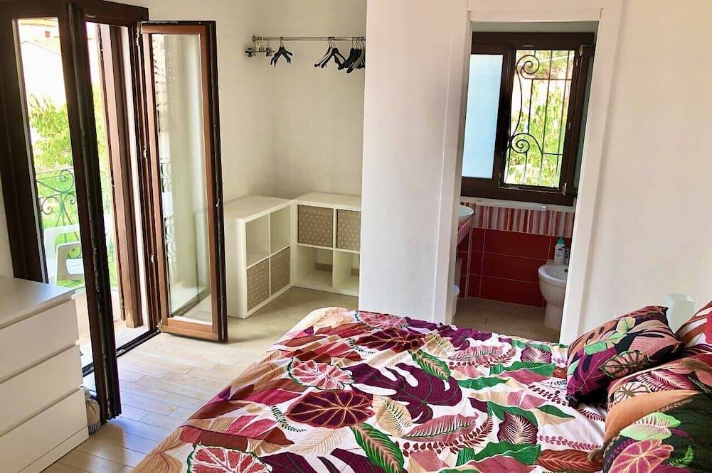 Villa within walking distance of the beach and downtown in Santa Teresa di Gallura, Santa Teresa Gallura