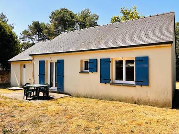 Location de vacances pour 8 personnes, avec jardin et terrasse, animaux acceptés dans Plage de Pont-Mahé