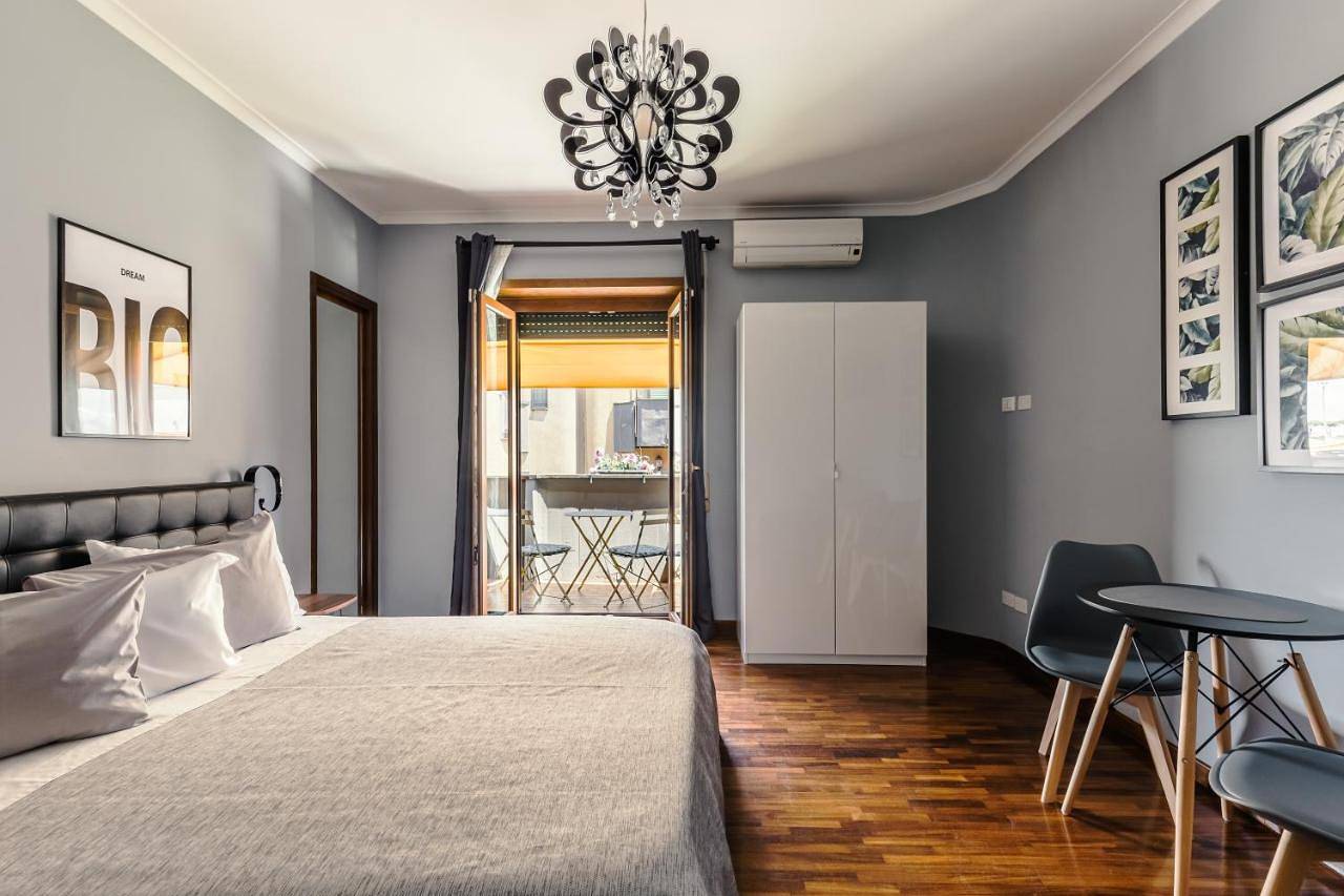 Double Room with Private External Bathroom in Marino, Castelli Romani