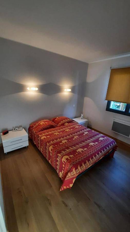 Location de vacances pour 4 personnes, avec Jacuzzi ainsi que Terrasse et Jardin à Caves - 3