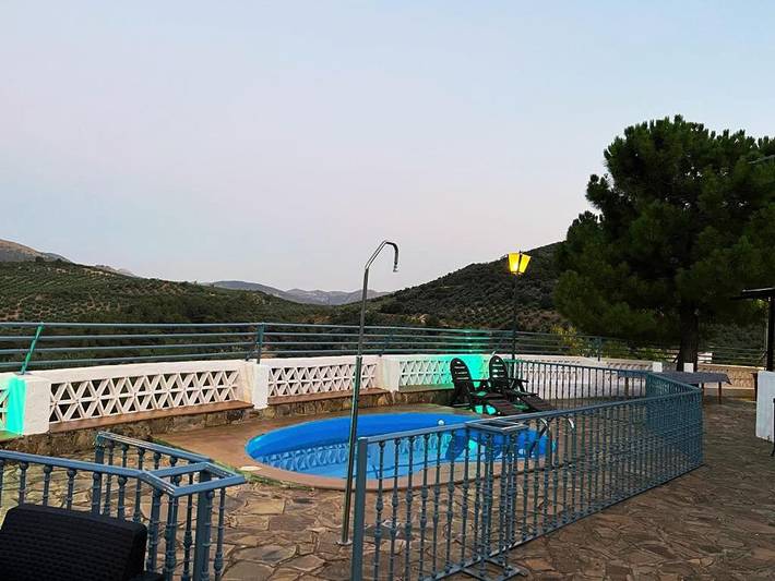 Casa de vacaciones para 2 personas, con vistas además de jardín y piscina, Se admiten mascotas en Sierra Mágina - 4