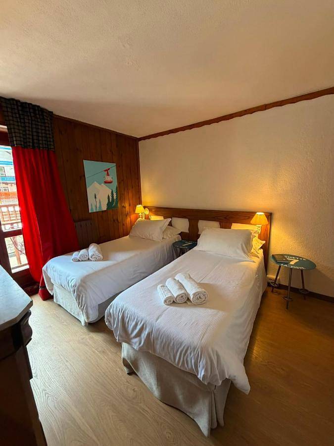 Hôtel pour 2 personnes, avec jacuzzi et terrasse, animaux acceptés à Claviere - 3