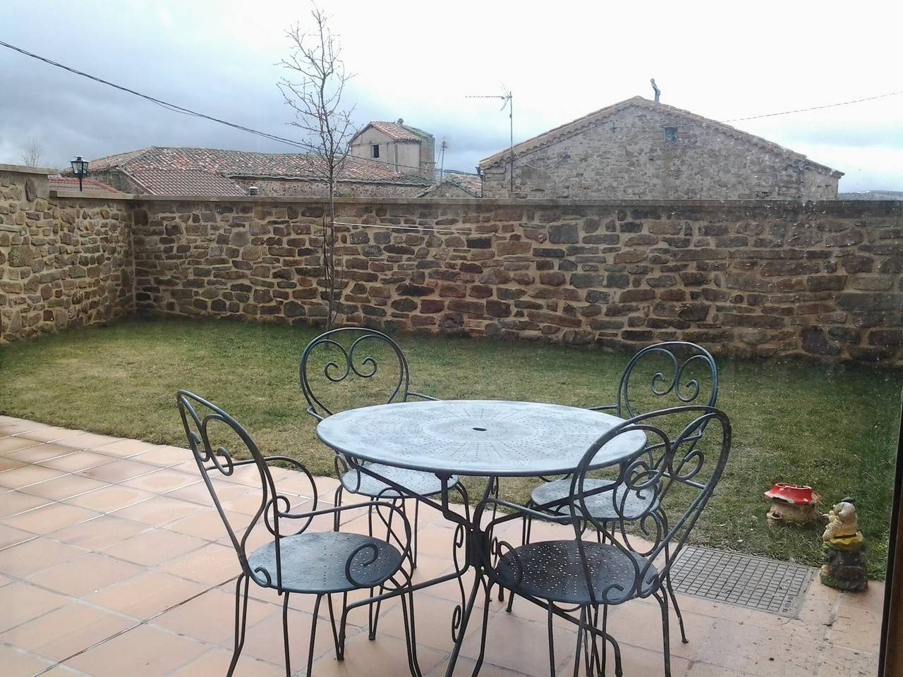 Casa rural 'Montes De Alhama' con vistas a la montaña, terraza compartida y Wi-Fi in Magaña, Provincia de Soria