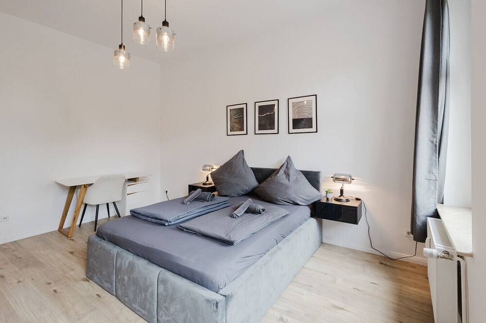 Entire apartment, Modern Classic Apartment| Central| 2 Bedrooms in Dessau, Dessau-Wörlitz Gartenreich