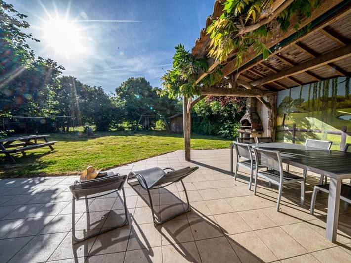 Casa rural con chimenea, terraza y jardín cerca de Froidfond in Froidfond, Valle del Loira