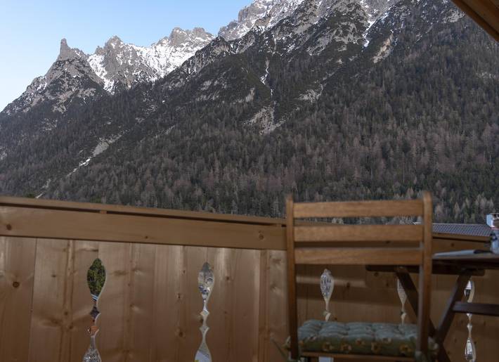 Appartement de vacances entier, Fewo - 2 Schlafräume/ Dusche und Bad, Wc in Mittenwald, Alpes bavaroises