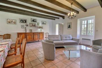 Gîte pour 8 personnes, avec jardin à Berric