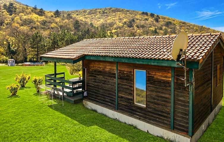 Location de vacances pour 5 personnes à Les Tourrettes