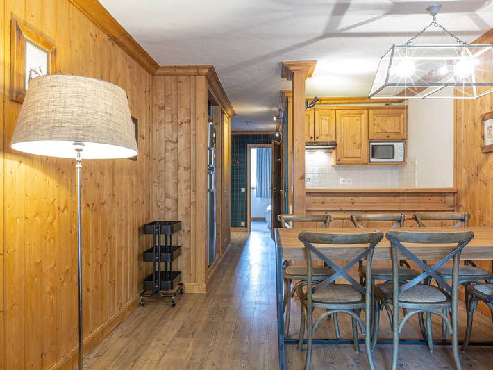 Gîte pour 8 personnes, avec balcon, animaux acceptés dans Office De Tourisme De Val D Isere - 4