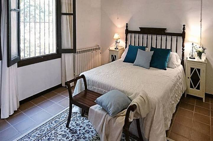 Gîte pour 2 personnes, avec Terrasse ainsi que Jardin et Piscine