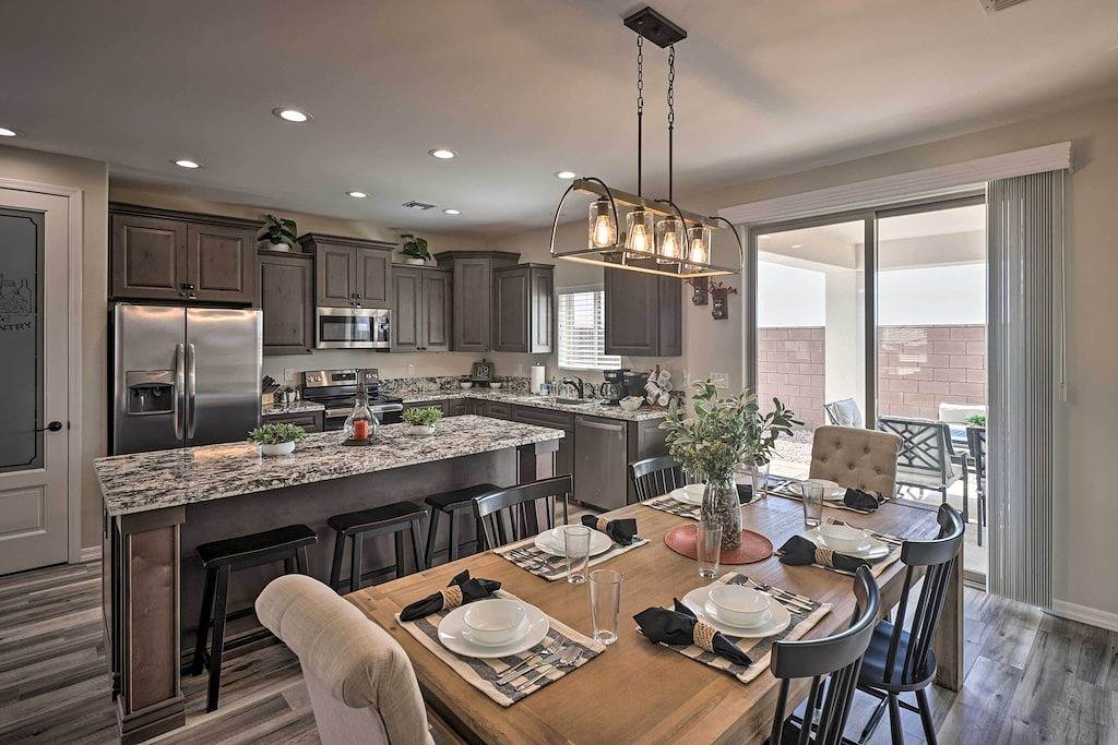 Arizona Home: 3 Mi to Co River, Snowbirds Welcome in Lake Mohave, Bullhead City