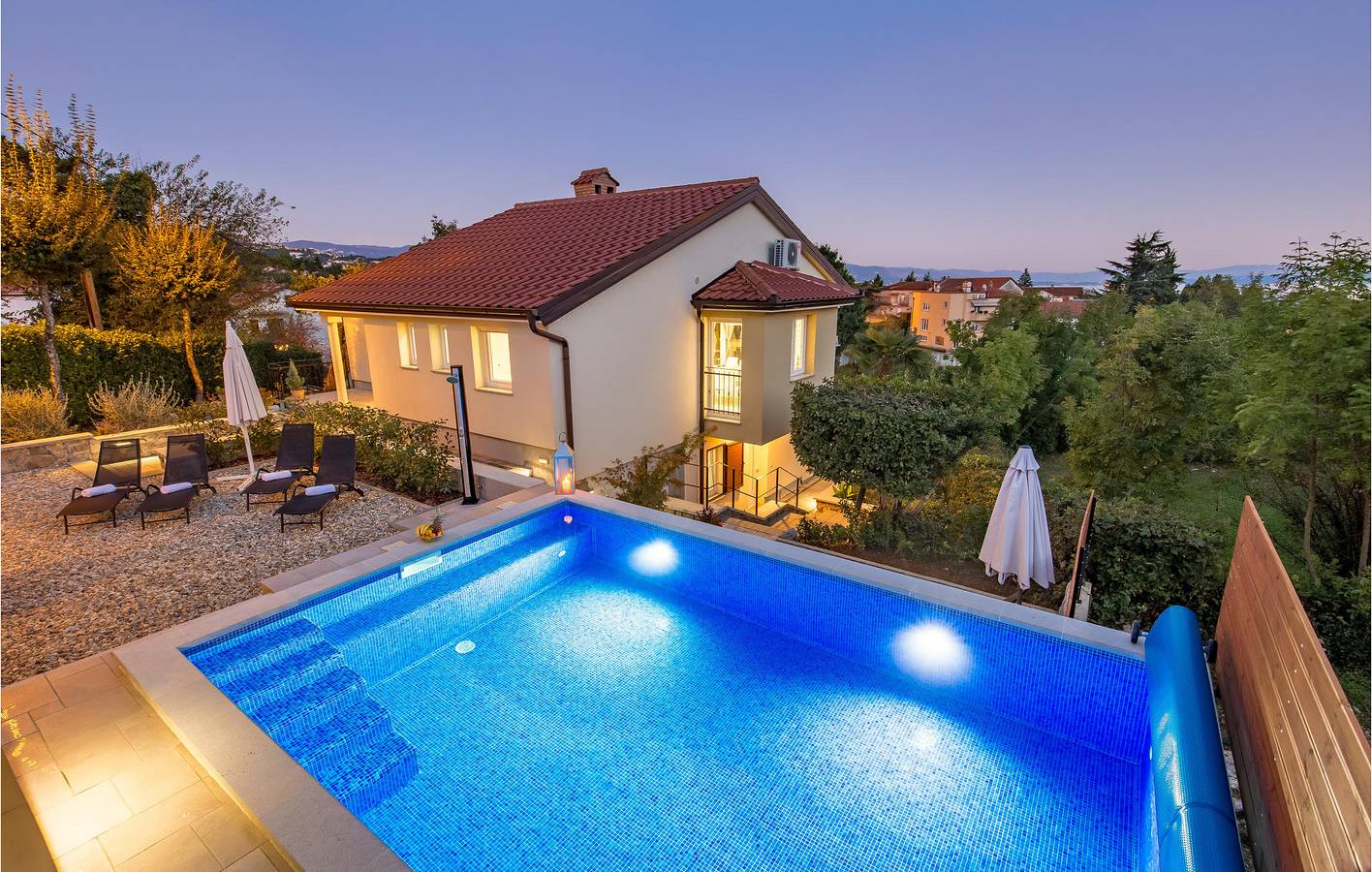Escapade en bord de mer : appartement moderne de 2 chambres avec terrasse et parking in Općina Matulji, Opatija Riviera
