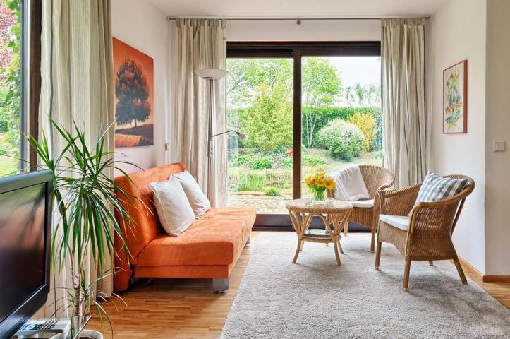 Ferienwohnung für 2 Personen, mit Terrasse und Garten sowie Ausblick in Rhodt unter Rietburg - 2