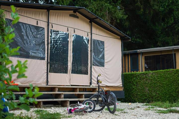 Camping pour 5 personnes, avec jardin, animaux acceptés