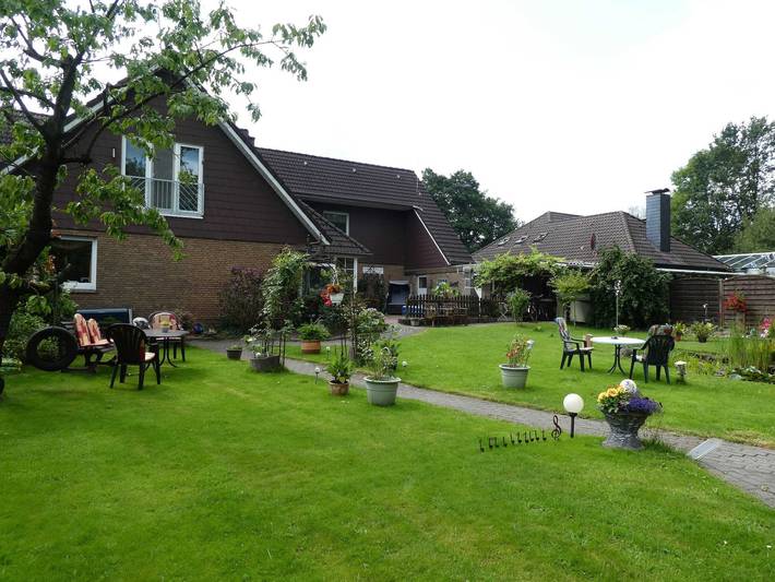 Ferienwohnung für 8 Personen, mit Garten, kinderfreundlich in Leer - 2