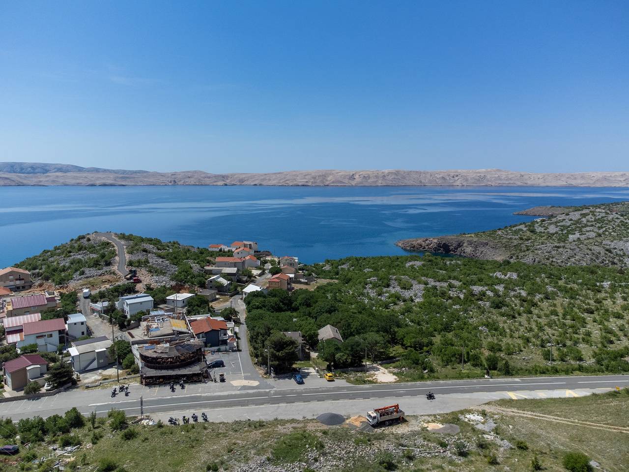 4-Zimmer-Haus mit Terrasse Cesarica, Karlobag in Cesarica, Naturpark Velebit