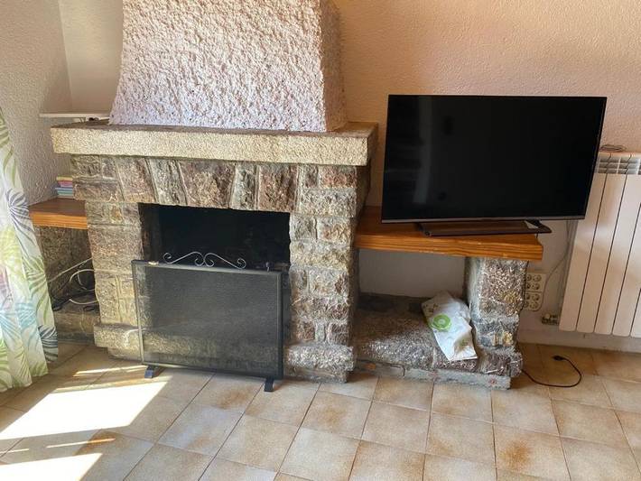 Location de vacances pour 6 personnes, avec balcon et vue à Pardines - 4