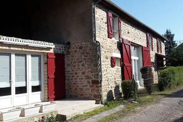 Cottage pour 8 personnes, avec vue et terrasse à Sainte-Magnance