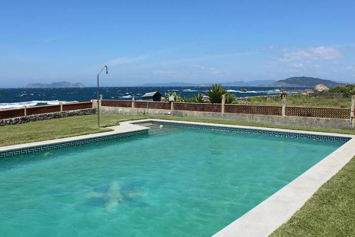 Casa de férias para 4 pessoas, com jardim e vista e ainda piscina em Baiona (Galiza)